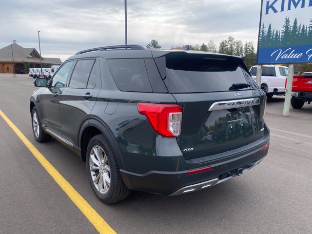 Used 2024 Ford Explorer XLT w/ Equipment Group 202A AWD/4WD image 3