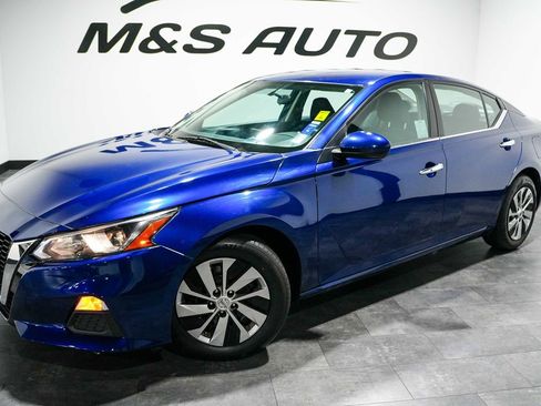 Used 2019 Nissan Altima 2.5 S FWD image 2
