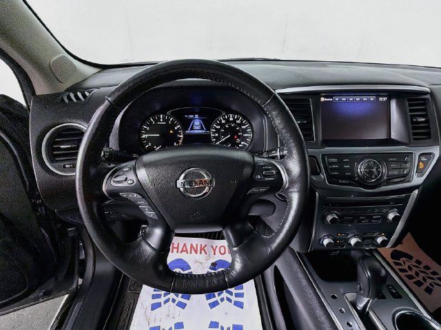 Used 2018 Nissan Pathfinder SL AWD/4WD image 11