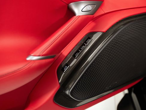 Certified 2024 Ferrari Roma Spider RWD image 35