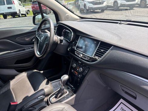 Used 2017 Buick Encore Essence FWD image 49