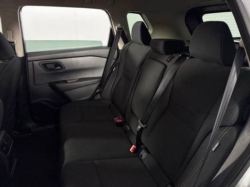 Used 2025 Nissan Rogue S FWD image 16