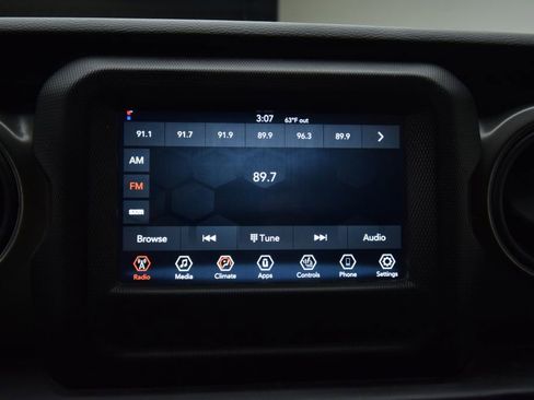 Used 2022 Jeep Wrangler Sport image 15