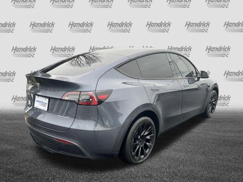 Used 2023 Tesla Model Y Long Range image 10