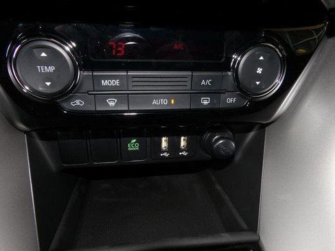 New 2024 Mitsubishi Eclipse Cross LE image 22