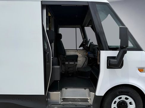 Used 2024 Chevrolet Brightdrop 600 w/ Battery Pack, Max Range AWD/4WD image 48