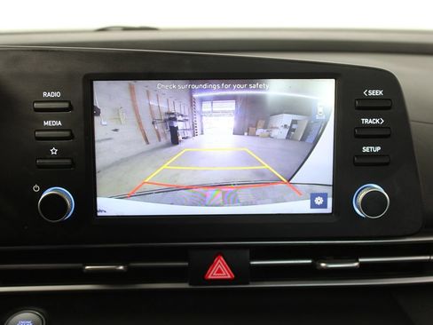 Used 2021 Hyundai Elantra SEL FWD image 14