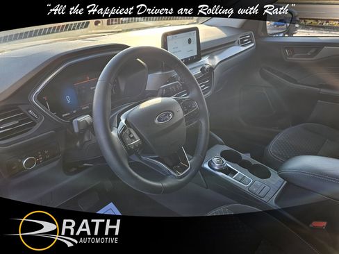 Used 2023 Ford Escape Active image 10