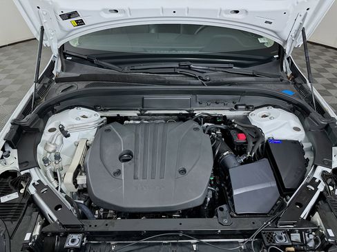 Used 2025 Volvo XC60 B5 Core image 34