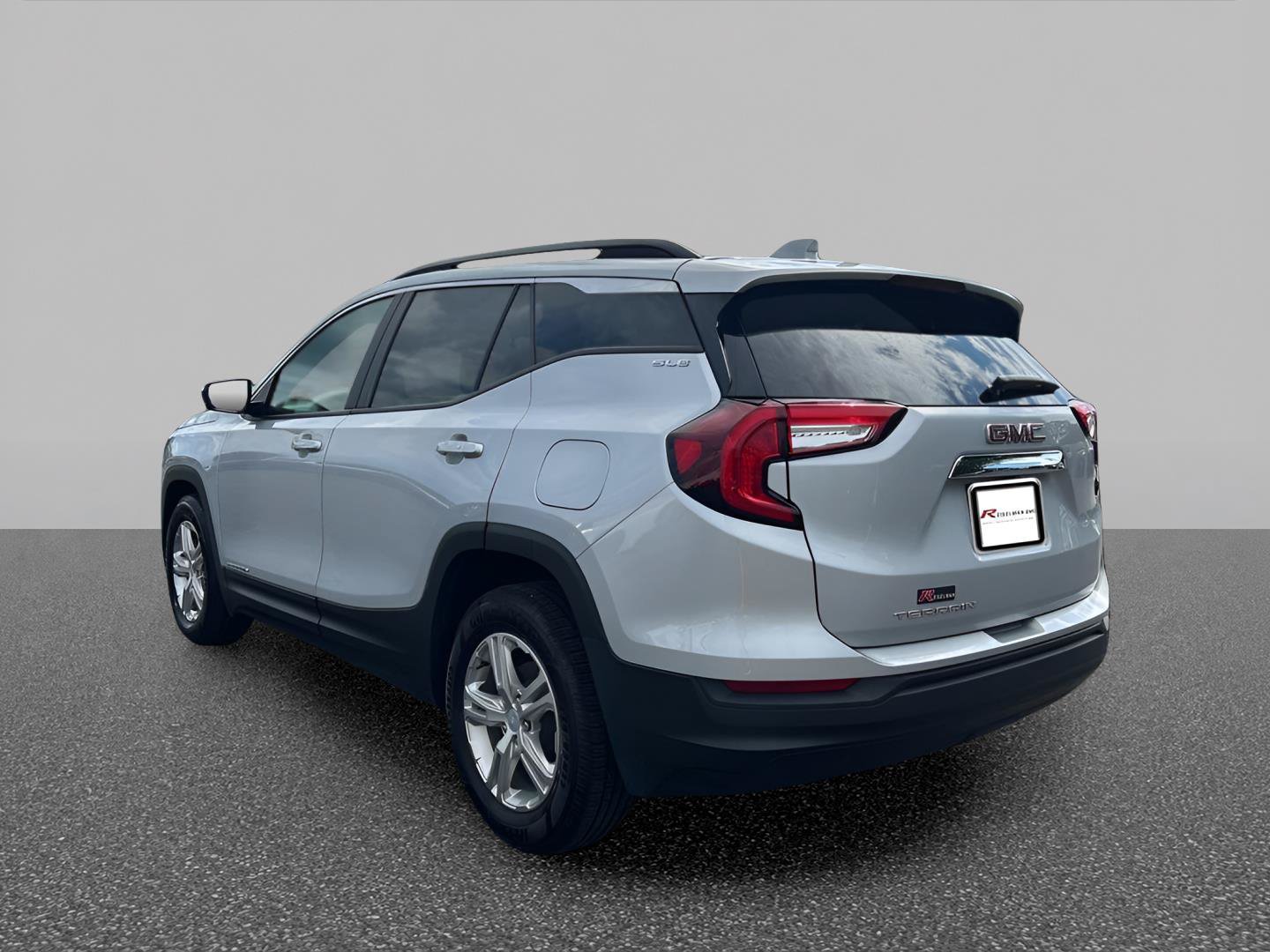 Certified 2022 GMC Terrain SLE w/ Driver Convenience Package FWD image 7