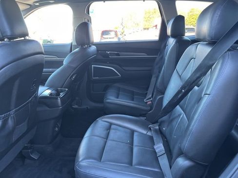 Used 2021 Kia Telluride EX w/ EX Premium Package image 13