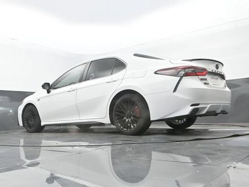 Used 2023 Toyota Camry SE FWD image 10