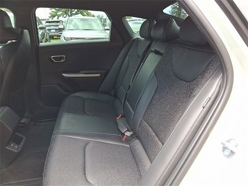 Certified 2025 Kia K4 GT-Line image 10