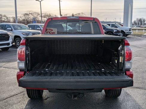 Used 2021 Toyota Tacoma TRD Sport image 8
