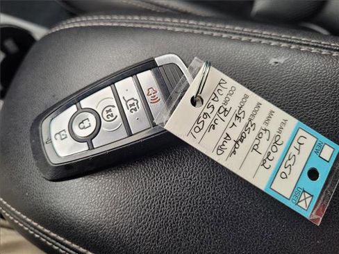 Certified 2022 Ford Escape SEL image 24