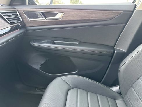 New 2026 Volkswagen Atlas SEL image 24