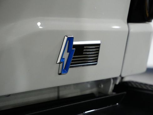 Used 2022 Ford F150 Lightning Pro image 41