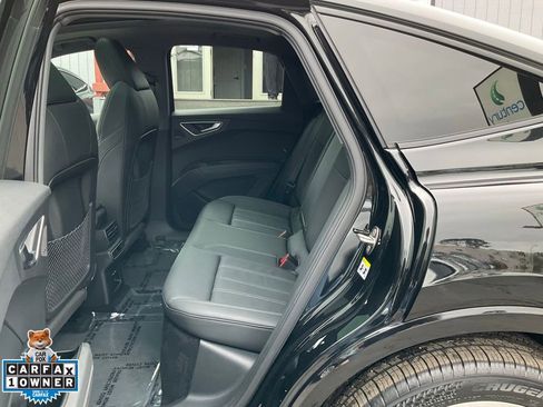 Used 2023 Audi Q4 e-tron Prestige image 26