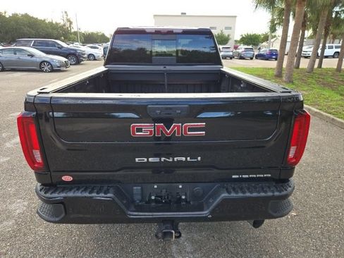 Used 2023 GMC Sierra 2500 Denali w/ Denali Ultimate Package AWD/4WD image 11