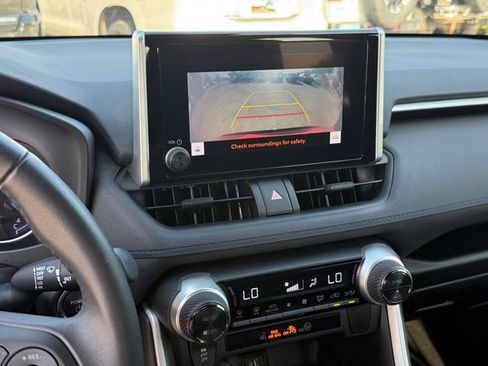Used 2023 Toyota RAV4 SE AWD/4WD image 18