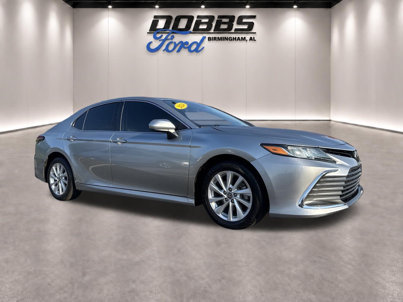 Used 2024 Toyota Camry LE FWD image 1