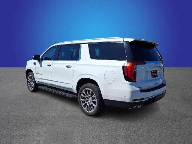 Used 2025 GMC Yukon XL Denali AWD/4WD image 6