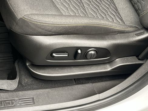 Certified 2021 Chevrolet Equinox LT image 10