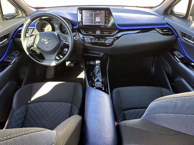 Used 2021 Toyota C-HR XLE FWD image 13