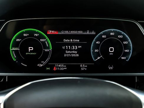 Used 2022 Audi e-tron Prestige image 20