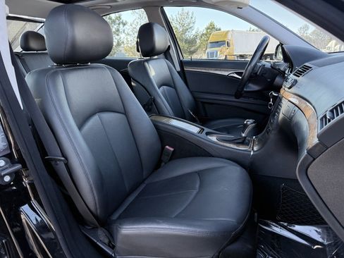 Used 2009 Mercedes-Benz E 350 E 350 image 34