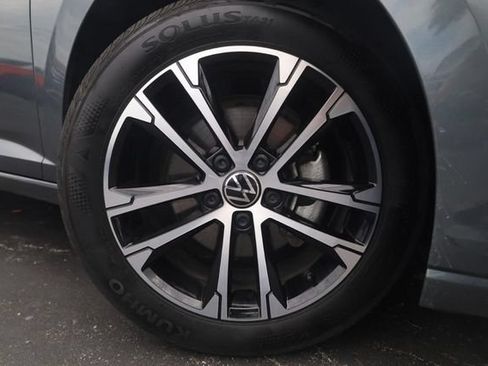 Certified 2025 Volkswagen Jetta Sport FWD image 2