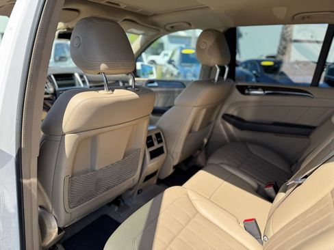 Used 2016 Mercedes-Benz GL 450 4MATIC image 13