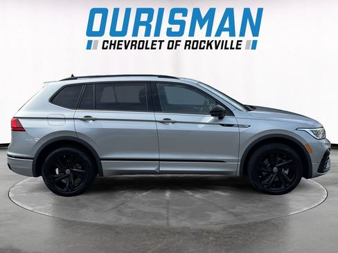 Used 2023 Volkswagen Tiguan SE R-Line FWD image 7