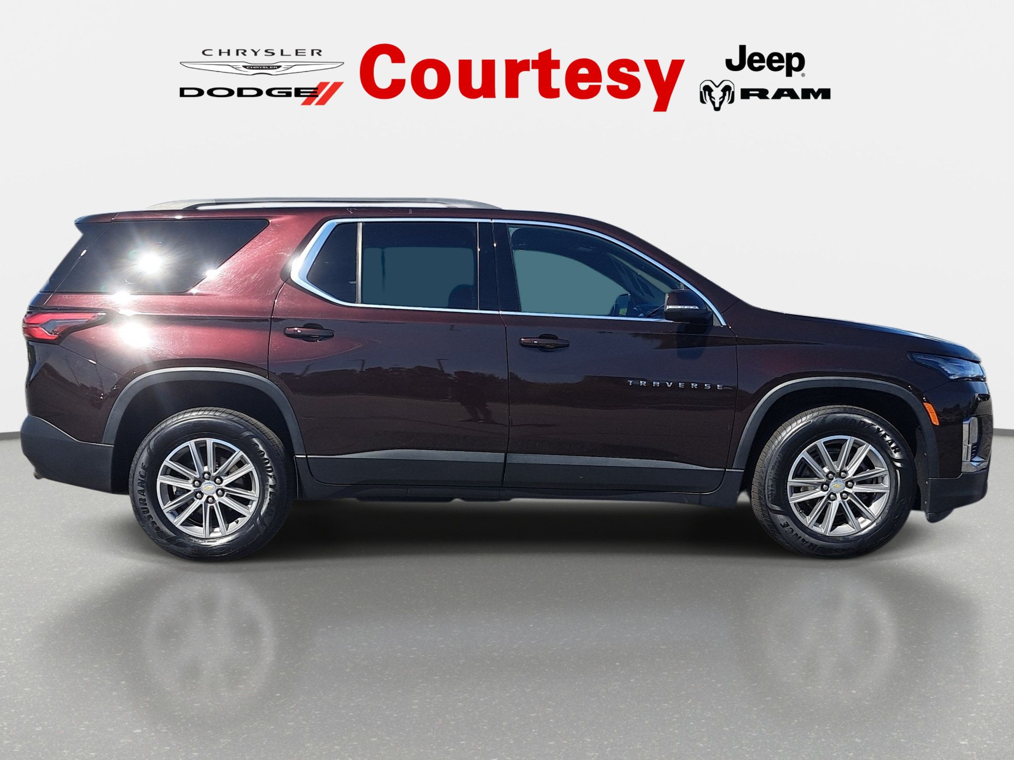Used 2022 Chevrolet Traverse LT AWD/4WD image 4