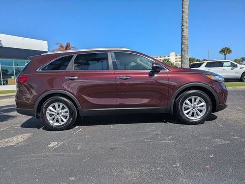 Used 2020 Kia Sorento LX w/ LX I4 Convenience Package FWD image 3