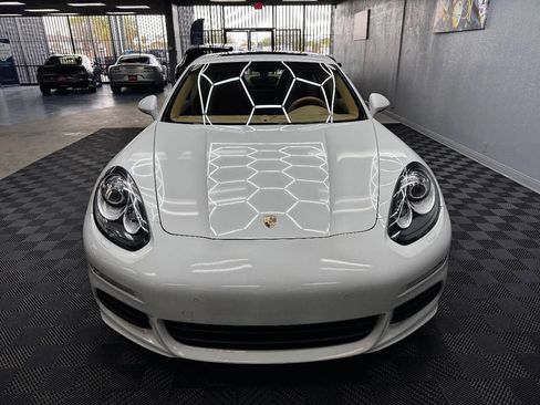 Used 2015 Porsche Panamera 4 image 6