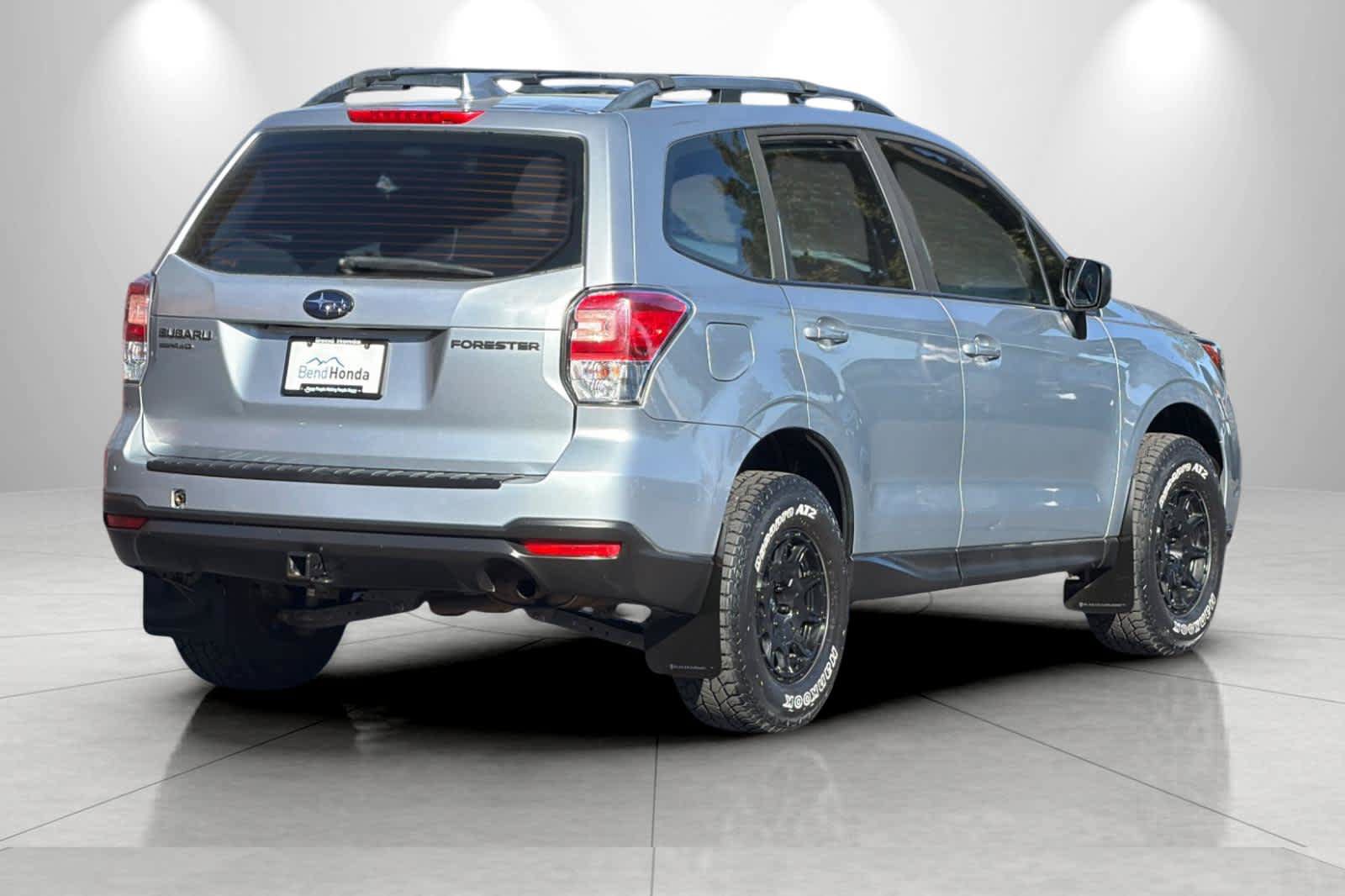 Used 2018 Subaru Forester 2.5i w/ Alloy Wheel Package AWD/4WD image 2