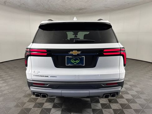 Certified 2026 Chevrolet Traverse LT AWD/4WD image 7