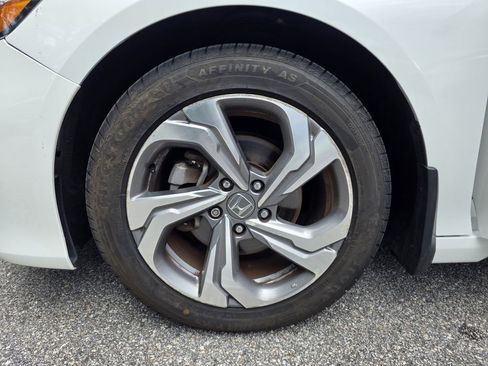 Used 2018 Honda Accord EX-L image 28