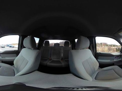 Used 2011 Ford F150 XLT w/ XLT Chrome Pkg image 27