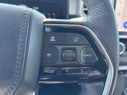 Used 2024 Toyota Tundra Limited AWD/4WD image 17