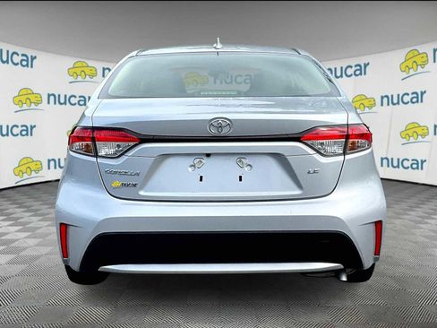 Used 2022 Toyota Corolla LE image 5