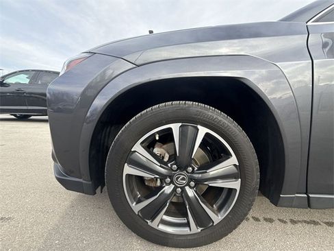 Used 2023 Lexus UX 250h AWD w/ Premium Package image 10