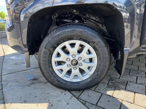 New 2026 Toyota Tacoma SR5 AWD/4WD image 18