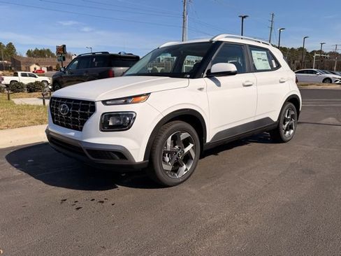 New 2026 Hyundai Venue SEL image 2