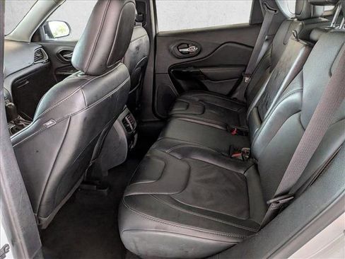 Used 2023 Jeep Cherokee Altitude Lux image 17