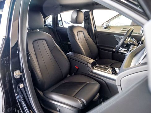 Used 2025 Mercedes-Benz GLA 250 GLA 250 image 27