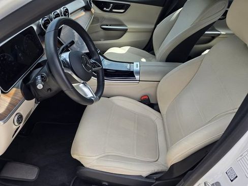Used 2025 Mercedes-Benz C 300 Sedan image 26