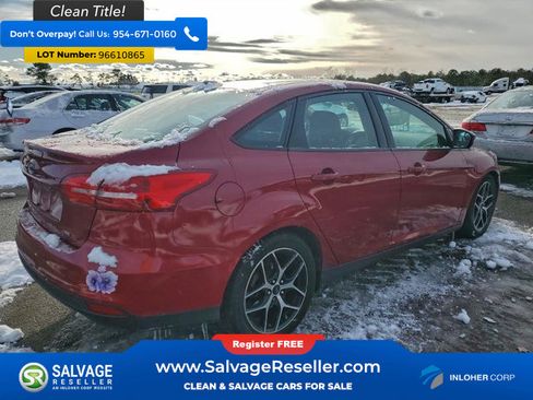 Used 2017 Ford Focus SEL w/ Cold Weather Package FWD image 4