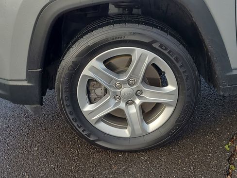 Certified 2023 Jeep Compass Latitude w/ Sun and Sound Group image 16